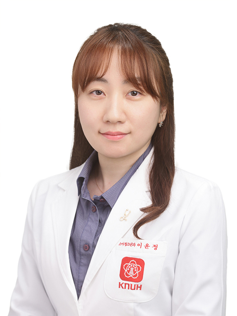 이윤정 선생님 사진
